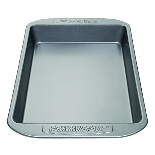 Product Cover Farberware 52102 Nonstick Bakeware Baking Pan / Nonstick Cake Pan, Rectangle  - 9 Inch x 13 Inch, Gray