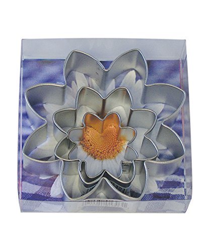 Product Cover R&M International 1913/B Daisy Flower Cookie Cutter, Assorted Sizes, 3-Piece Set