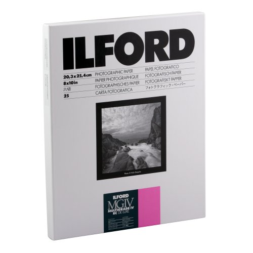 Product Cover Ilford Multigrade IV RC Deluxe Resin Coated VC Variable Contrast - Black and White Enlarging Paper, 8x10 Inches, 25 Sheets, Glossy Surface (116 8190)