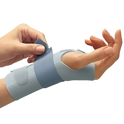 Product Cover Futuro for Her Slim Silhouette Wrist Support, Moderate Stabilizing Support, Adjust to Fit, Right Hand