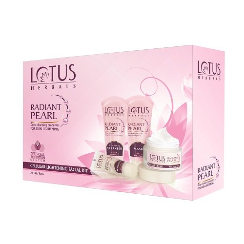Product Cover Lotus Herbals Radiant Pearl Cellular Lightening Facial Kit