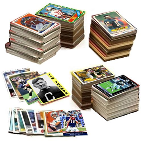 Product Cover 600 Football Cards Including Rookies, Many Stars, & Hall-of-famers. Ships in New White Box Perfect for Gift Giving. Includes an Unopened Pack of Vintage Football Cards That Is At Least 25 Years Old!