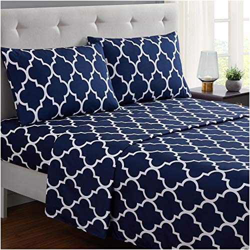 Product Cover Mellanni Bed Sheet Set Queen-Navy-Blue - Brushed Microfiber Printed Bedding - Deep Pocket, Wrinkle, Fade, Stain Resistant - 4 Piece (Queen, Quatrefoil Navy Blue)