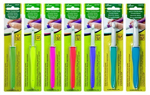 Product Cover Clover Amour Crochet Hooks - Set of 7 - For Working with Thick Yarns