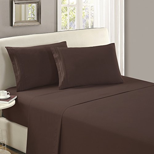 Product Cover Mellanni Flat Sheet California King Brown - Brushed Microfiber 1800 Bedding Top Sheet - Wrinkle, Fade, Stain Resistant - Ultra Soft - Hypoallergenic (California King, Brown)