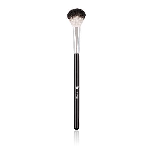Product Cover DUcare Highlighter Brush Makeup Brushes Fan Blending Eyeshadow Contouring Blush Brush Goat Hair Cosmetic Tool, 1Pcs Silvery&Black