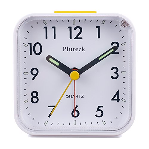Product Cover Pluteck Non Ticking Analog Alarm Clock with Nightlight and Snooze/Ascending Sound Alarm/Simple to Set Clocks, Battery Powered, Small, White