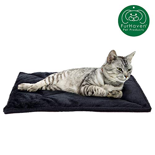 Product Cover Furhaven Pet Dog Bed Heating Pad | ThermaNAP Quilted Faux Fur Insulated Thermal Self-Warming Pet Bed Pad for Dogs & Cats, Black, Small