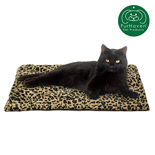 Product Cover Furhaven Pet Dog Bed Heating Pad | ThermaNAP Quilted Faux Fur Insulated Thermal Self-Warming Pet Bed Pad for Dogs & Cats, Leopard Print
