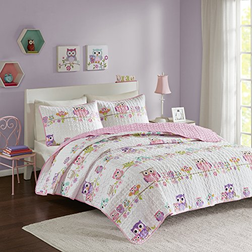 Product Cover Comfort Spaces Howdy Hoots 3 Piece Quilt Coverlet Bedspread Owl Print Ultra Soft Hypoallergenic Kids Teens Girls Bedding Set, Full/Queen, Pink/White