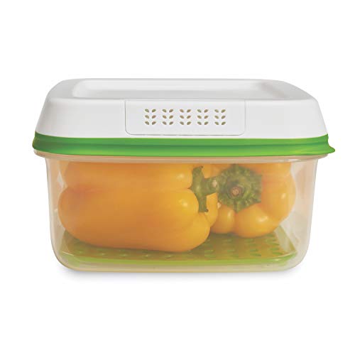 Product Cover Rubbermaid FreshWorks Produce Saver Food Storage Container, Large Square, 11.1 Cup, Green 1996984