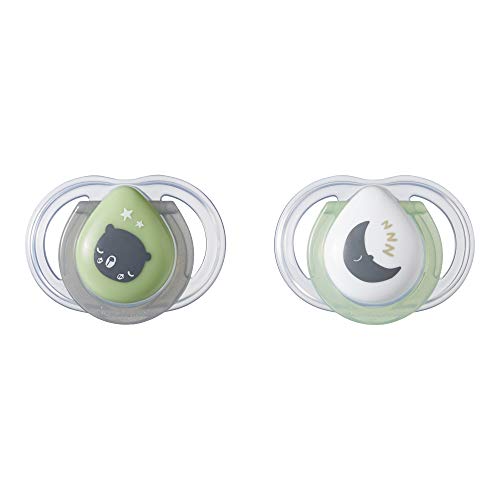Product Cover Tommee Tippee Newborn Night Time Pacifier, BPA-Free, Bottle Shapped Nipple, 0-2 Months, 2 Count (Colors May Vary)