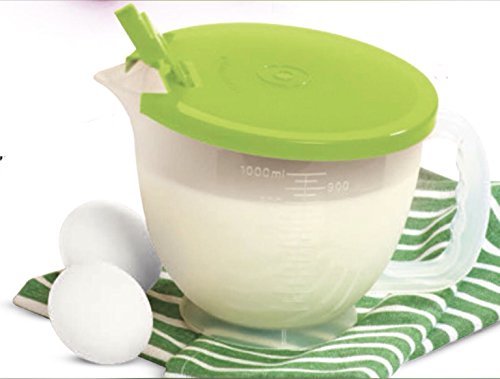 Product Cover Tupperware Mix & Store Batter Bowl 8 Cup, Measuring Pitcher, Lime Green