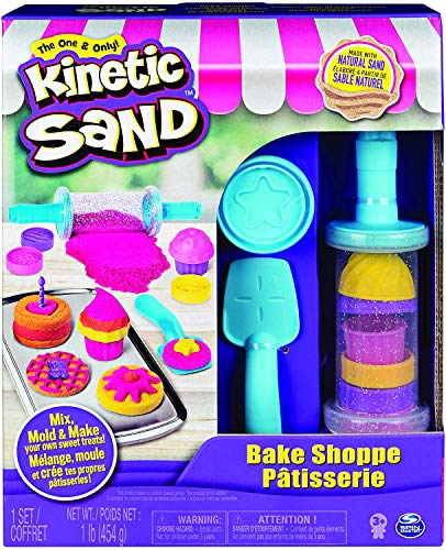 Product Cover Kinetic Sand, Bake Shoppe Playset with 1Lb of & 16 Tools & Molds, for Ages 3 & Up