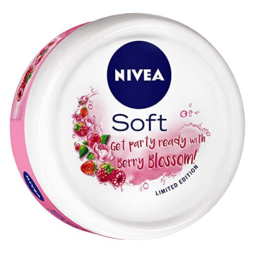 Product Cover NIVEA Soft Light Moisturizer Berry Blossom With Vitamin E & Jojoba Oil, 100 ml
