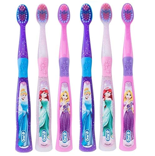 Product Cover Oral-B NEW Princess Toothbrush for Little Girls, Children 3+, Extra Soft, Characters Vary - Pack of 6