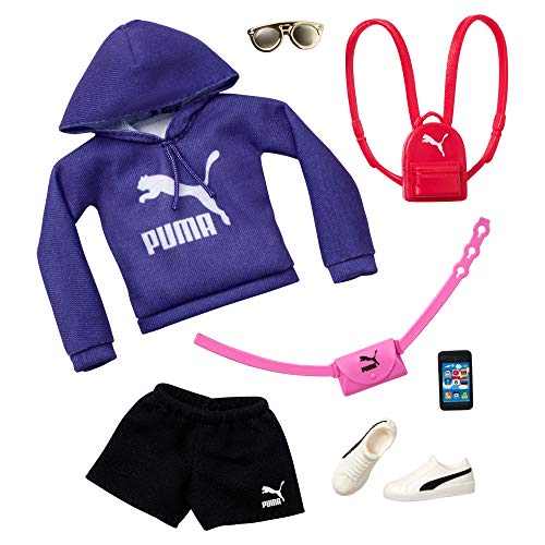 Product Cover Barbie Storytelling Fashion Pack of Doll Clothes Inspired by Puma: Hoodie, Shorts and 6 Accessories Dolls, Gift for 3 to 8 Year Olds